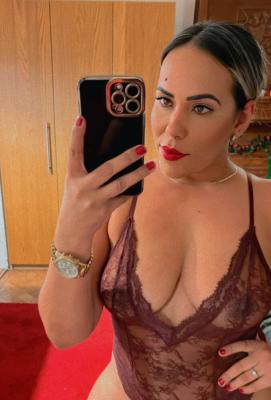 Rebecca Ferrari: Girl of your dreams