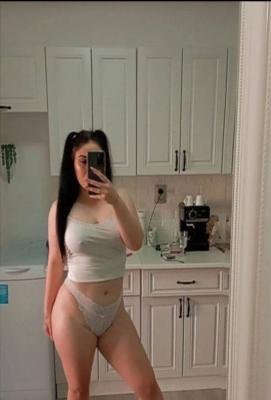 Aysa: Sabrina party best service??full services outcall